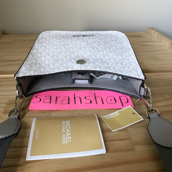 🌼Michael Kors Purse - Picture 4 of 12